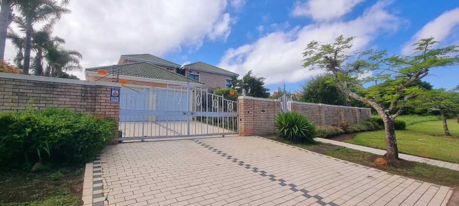 4 Bedroom Property for Sale in Vincent Heights Eastern Cape